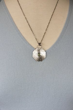 Sterling Silver Pattern Necklace with Peridot