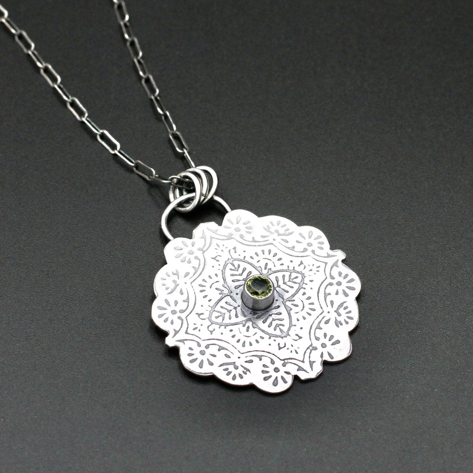 Sterling Silver Pattern Necklace with Peridot