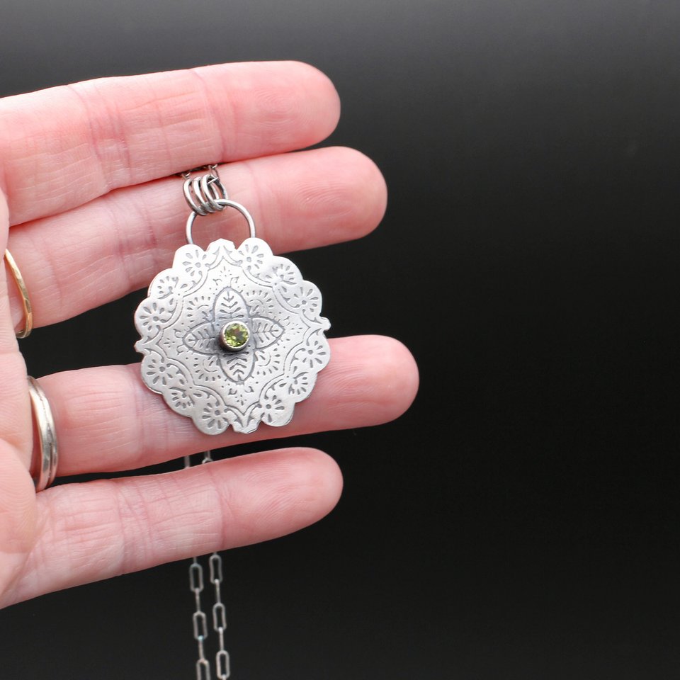 Sterling Silver Pattern Necklace with Peridot